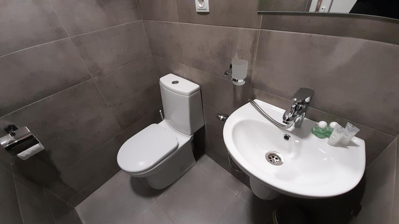 Yellow Apartment Tbilisi Ngoại thất bức ảnh